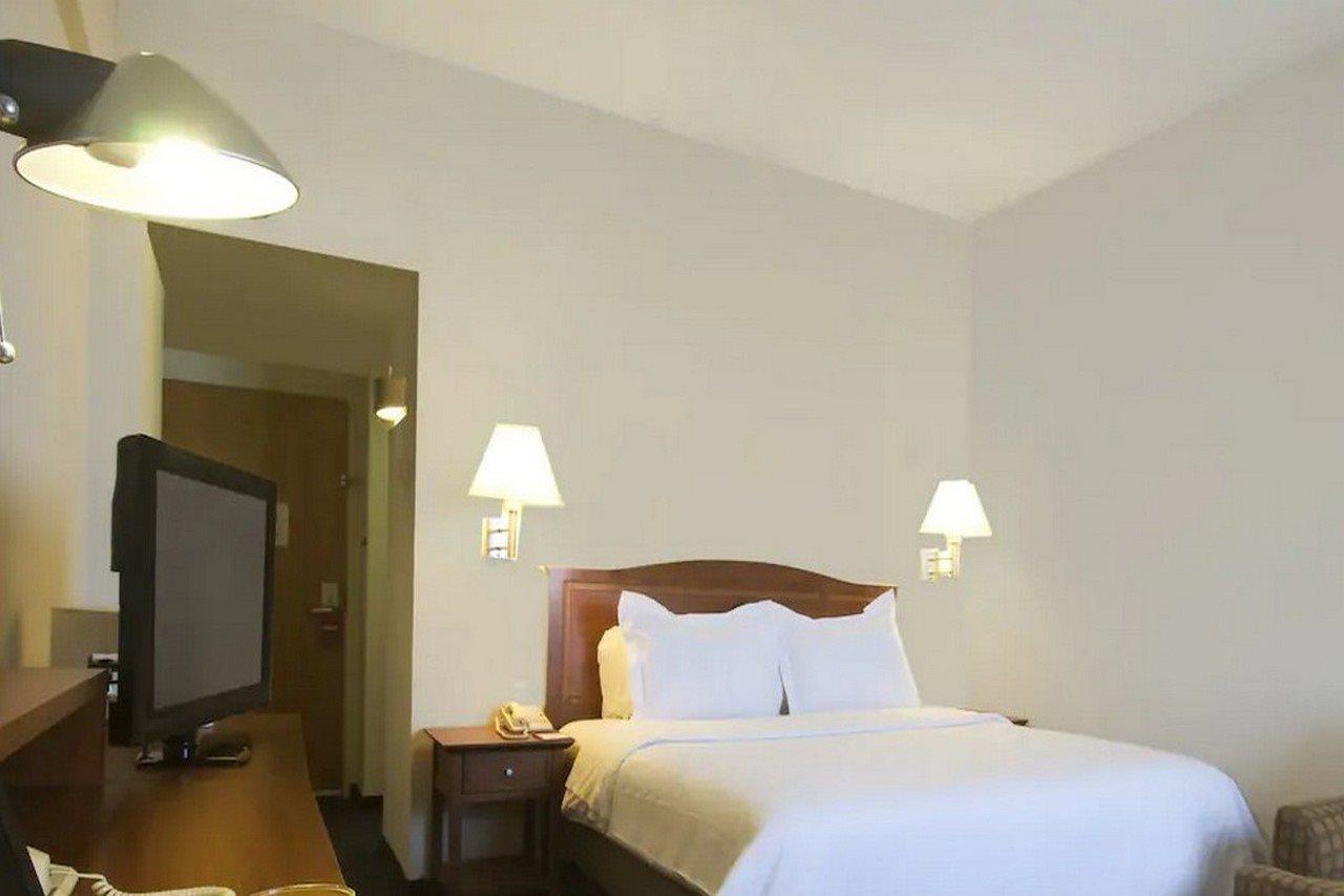 Fiesta Inn Express San Luis Potosi Oriente Exterior photo