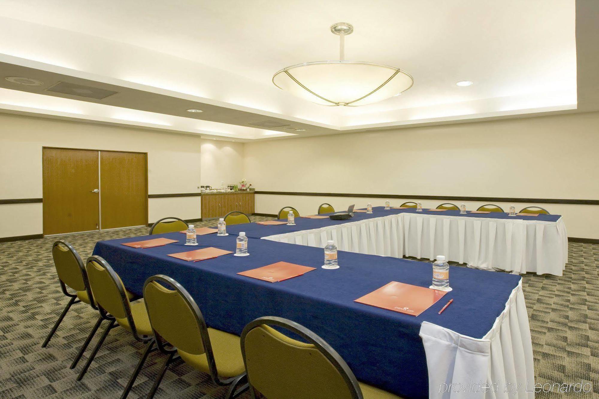 Fiesta Inn Express San Luis Potosi Oriente Exterior photo